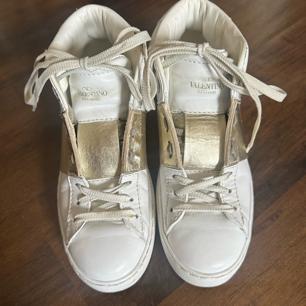 Valentino Garavani Hightop Sneaker